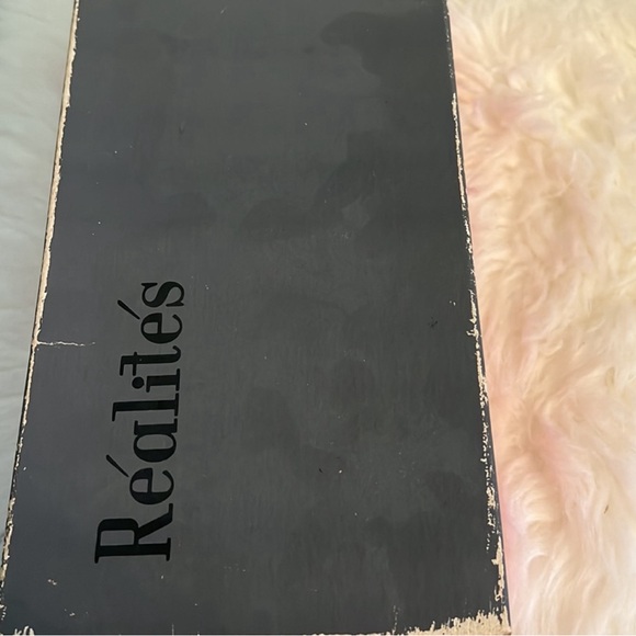 Realites Vintage Pumps - Picture 5 of 6